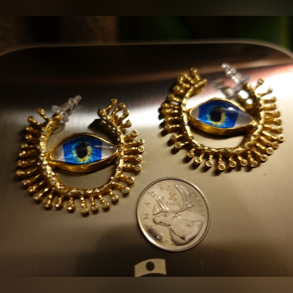 🆕️ Schiaparelli Genuine Gold and Blue Eye Motif Earrings NWOT - Picture 4 of 13